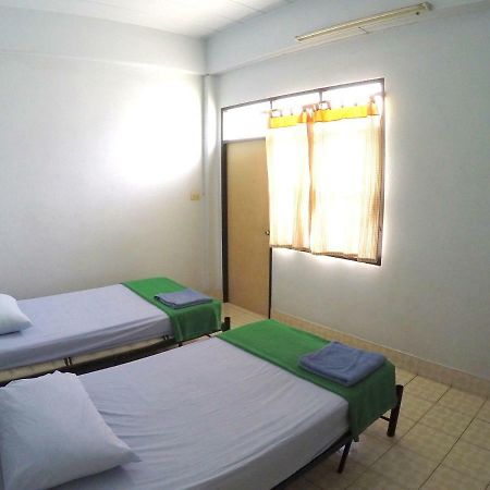 Fame Guesthouse Chumphon Eksteriør billede